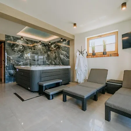 Topory Prestige House Sauna & Jacuzzi