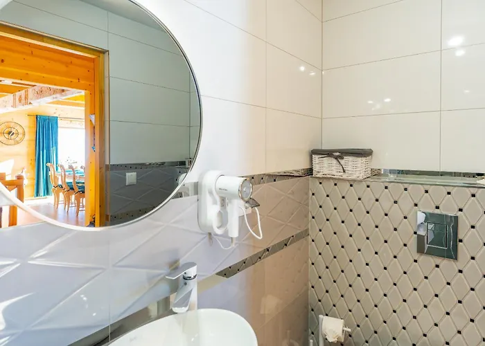 Topory Prestige House Sauna & Jacuzzi *