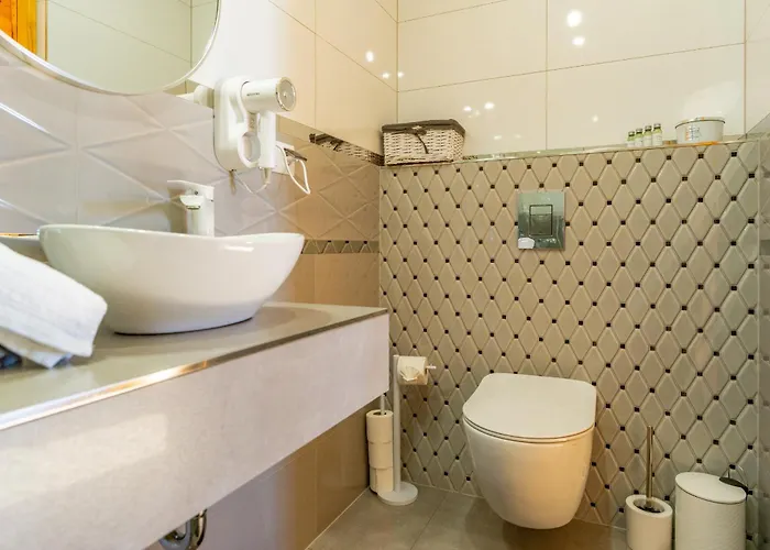 Topory Prestige House Sauna & Jacuzzi *