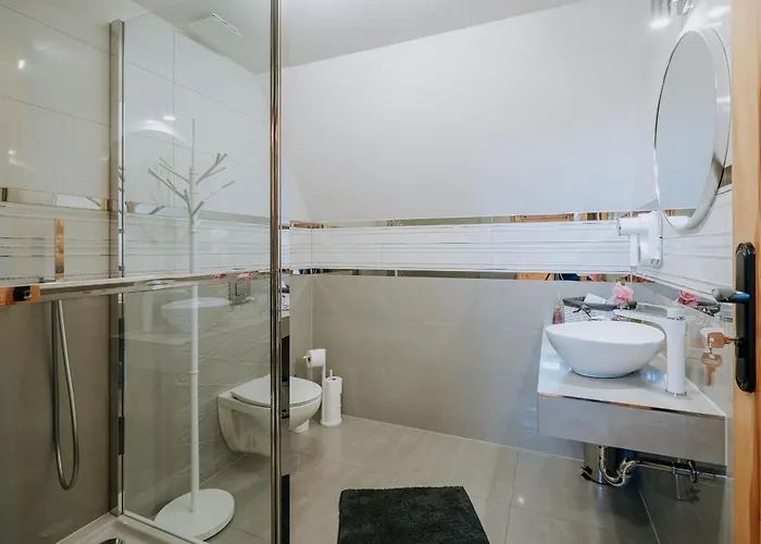 Topory Prestige House Sauna & Jacuzzi *